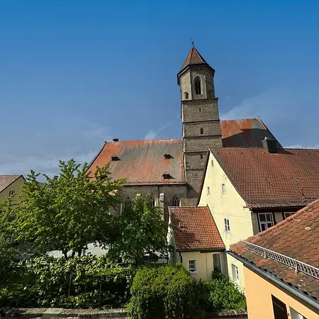 Gunzenhausen, Innenstadt, Dachterrasse, Stellplatz *